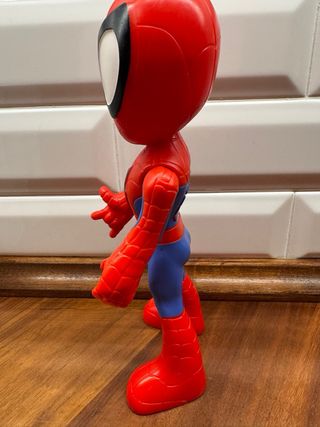 Figura Hasbro Spiderman Chibi (#F3986) 2021 Marvel