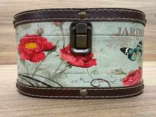 Baúl joyero vintage floral chic