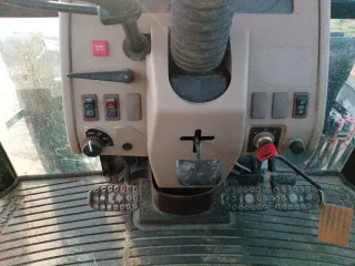 Tractor John Deere 5820