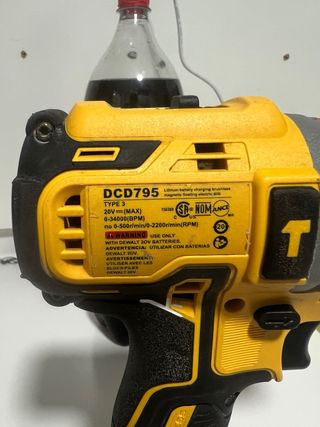 Taladro Dewalt DCD795 XR 18V sin cargador