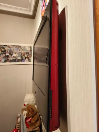 Televisor LG Negro  Con su peana y mando a distanc