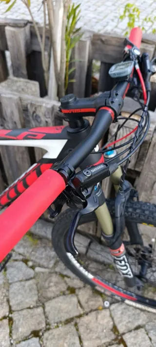 Bicicleta Scott Carbono 27.5