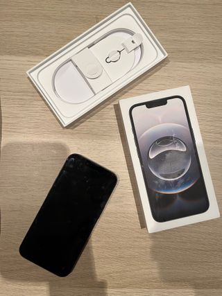 iPhone 16e Negro