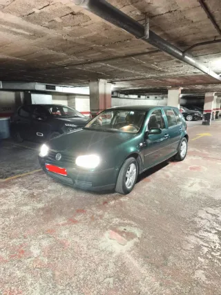 Volkswagen Golf 2003