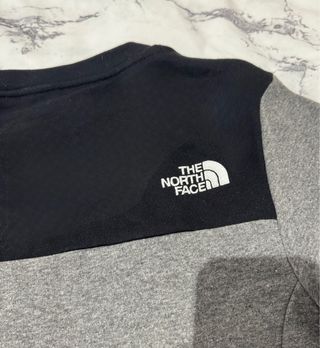 Sudadera The North Face gris y negra nueva