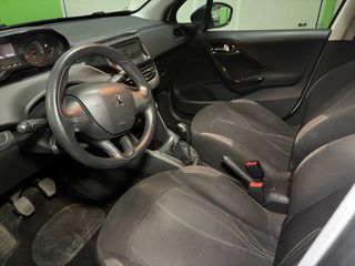 Peugeot 208 1.4 HDI DIESEL 2017