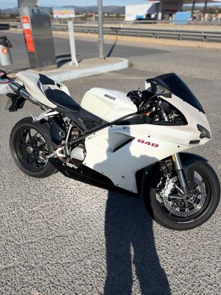 Ducati 848 Blanca Deportiva
