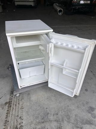 Nevera pequeña