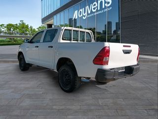 Toyota Hilux 2.4 D-4D Doble Cabina GX 110 kW (150 CV)