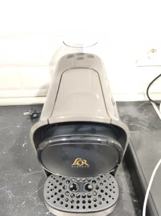 Cafetera L'OR Barista con dispensador de cápsulas