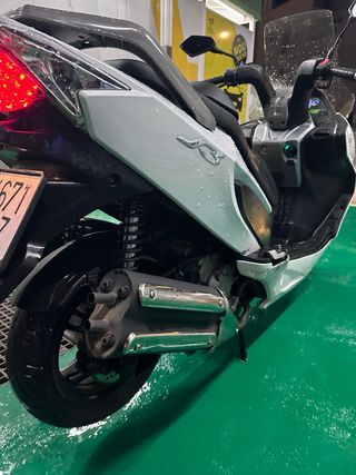 Daelim S3 125 Scooter Maxi Automática Blanca