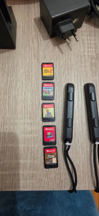 Nintendo Switch COMPLETA + juegos + funda