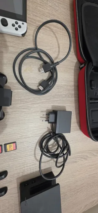 Nintendo Switch COMPLETA + juegos + funda