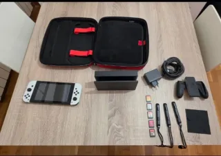 Nintendo Switch COMPLETA + juegos + funda