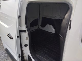 Peugeot Partner Furgon BlueHDi 100 Standard 600kg 75 kW (102 CV)