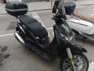 Scooter Negro