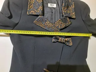 Traje Chaqueta Negra y falda encaje Dorado T.38