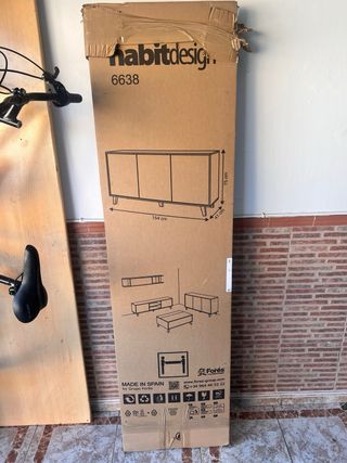 Mueble de salón madera y cristal