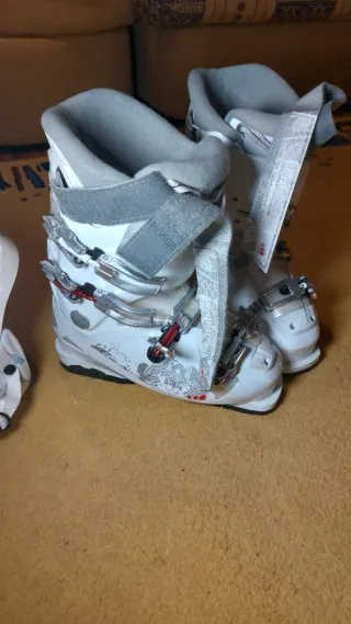 Botas de esquí con casco incluido