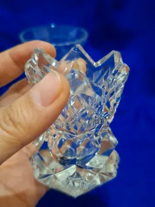 Pareja jarroncitos cristal tallado