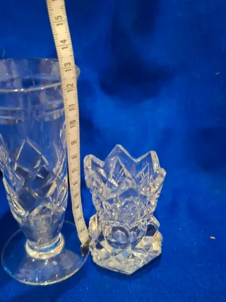 Pareja jarroncitos cristal tallado