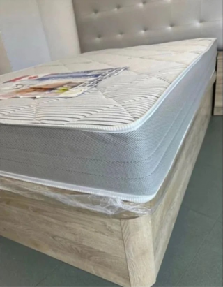 Canapé + colchón 150x190 nuevo en stock !!