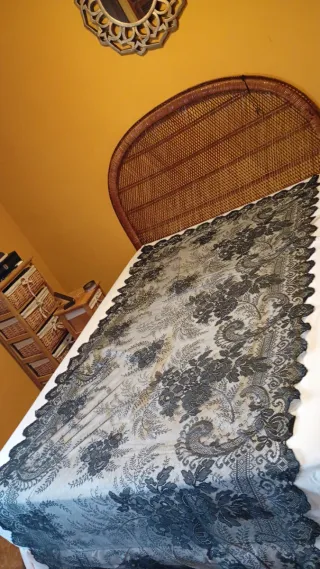 Mantilla Negra Antigua Encaje Floral
