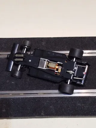 Scalextric Lotus Negro John Player Special.