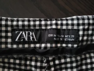 Pantalón pitillo Zara cuadros blanco y negro