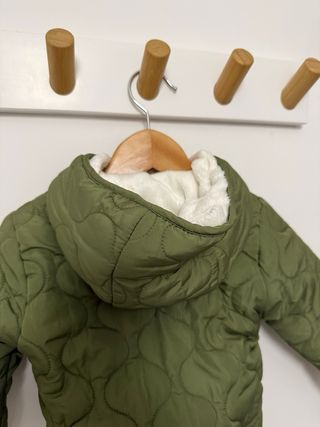 Buzo impermeable bebé 6-9m