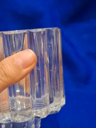 2 jarrones pequeños de cristal