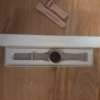 Samsung Galaxy Watch 4 Rose Gold/Silver