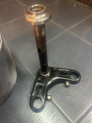 T de suspensão Macal