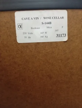 Vinoteca EuroCave S144B Roja