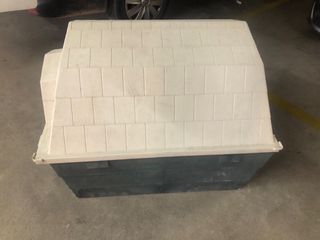 Caseta para perro grande.