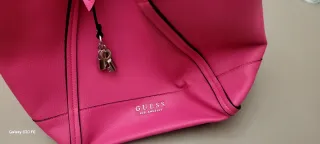 Borsa Guess rosa con pochette