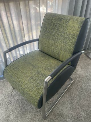 Sofá y sillón tela y piel