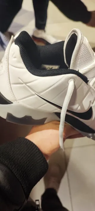 Nike Lebron Witness IX Scarpe da Basket