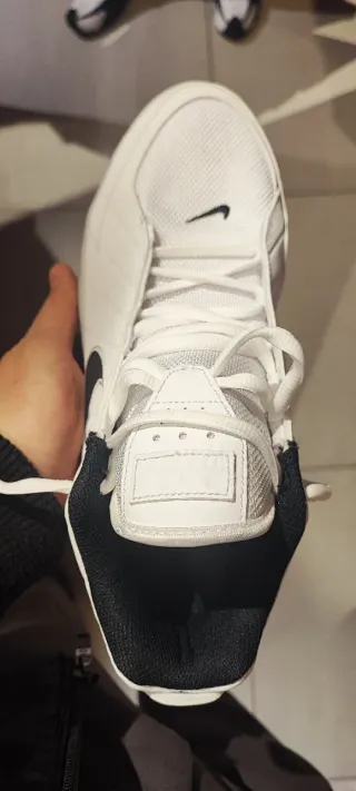 Nike Lebron Witness IX Scarpe da Basket