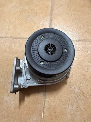 Extractor Saunier Duval THEMA CONDENS F25