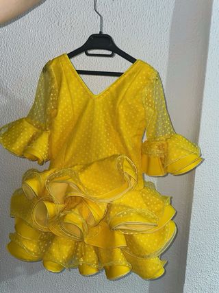 Vestido Flamenca Niña Amarillo para 5 años aprox.