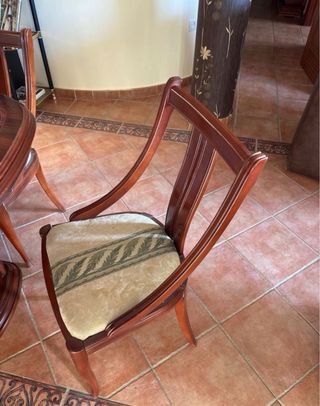 Mesa de comedor y 6 sillas