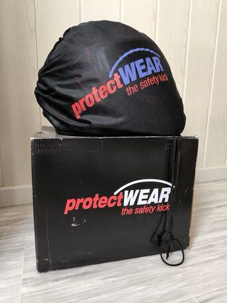 Casco de moto Protectwear naranja y negro