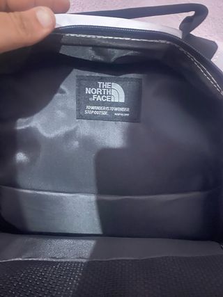 Mochila The North Face Negra y Blanca