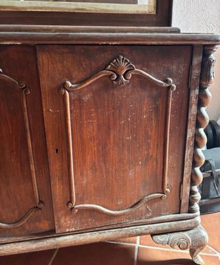 Vitrina de madera y cristal para restaurar