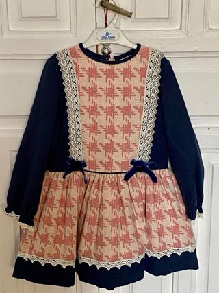 Vestidos talla 10. MIRANDA  (8€) Impecables.