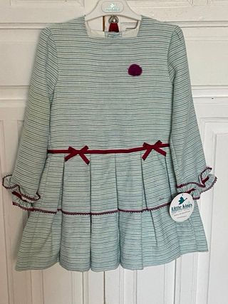 Vestidos talla 10. MIRANDA  (8€) Impecables.