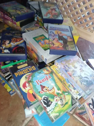 Lote DVDs Dibujos Animados Disney y Más