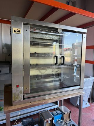 Asador de pollos a gas MCM 4 espadas – profesional