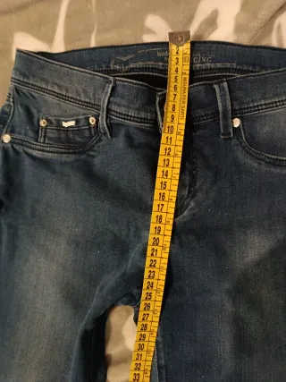 Jeans leggeri a pinocchietto